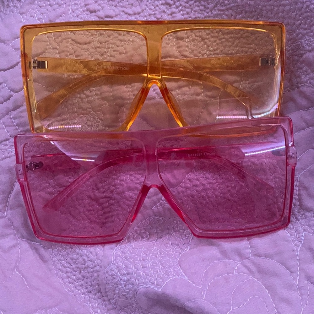 A HUGE BUNDLE BUY ALL OF IT FOR A SET PRICE